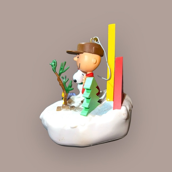 A Charlie Brown Christmas Tree 2006 Hallmark Keepsake Ornament - Picture 3 of 11